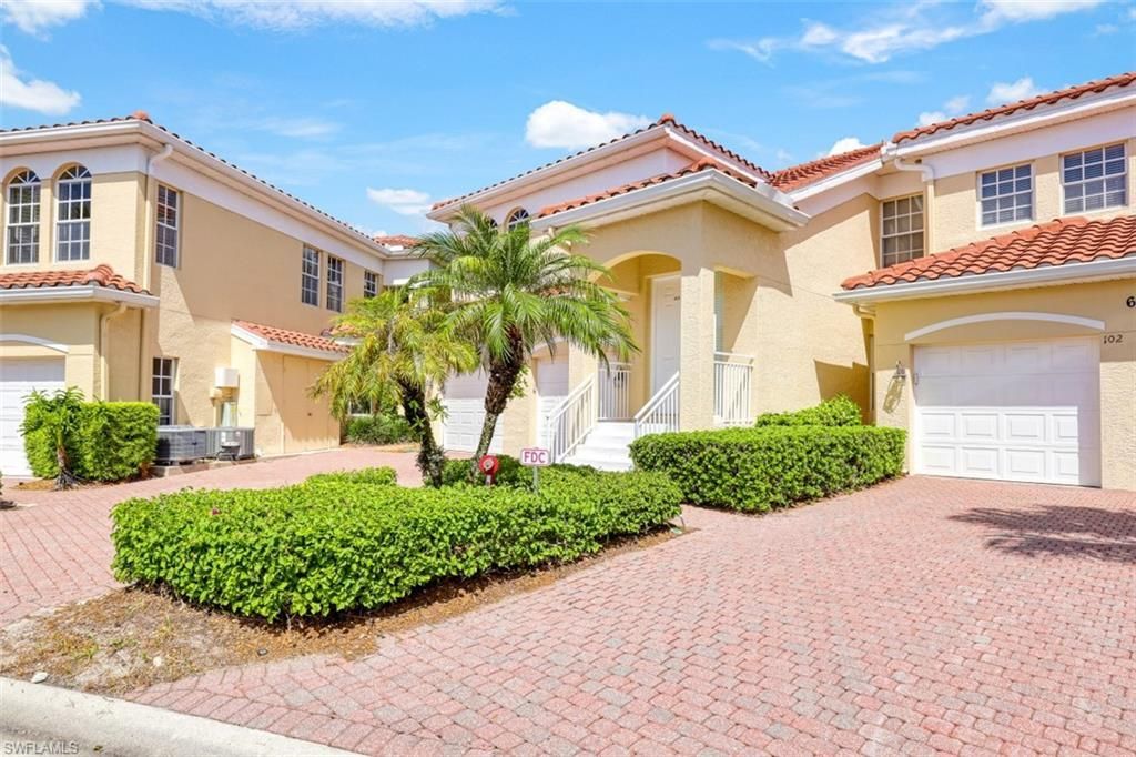 600 L Ambiance Cir, Unit 6, Naples, FL 34108 Photo
