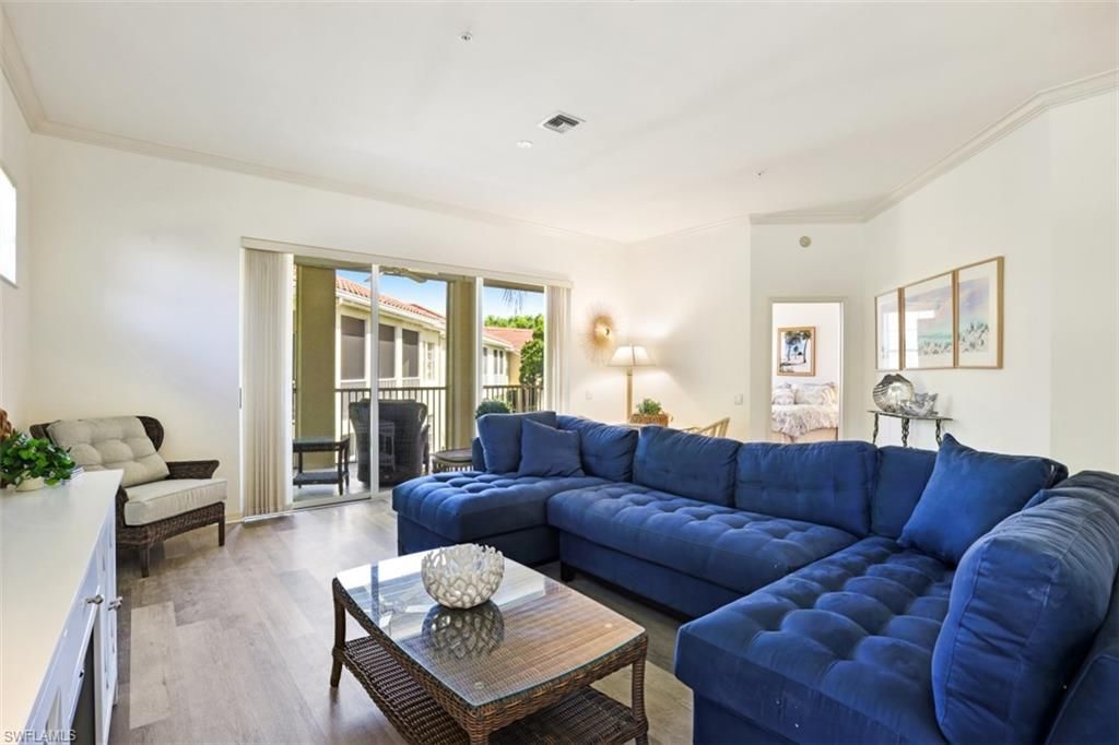 600 L Ambiance Cir, Unit 6, Naples, FL 34108 Photo