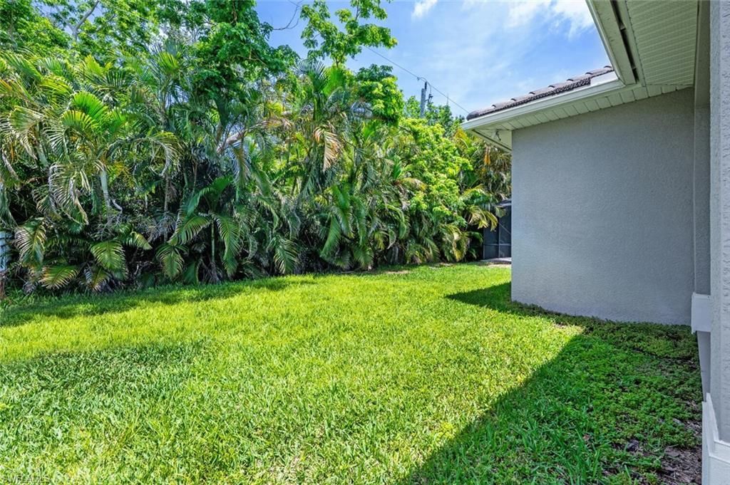 2737 Linda Dr , Naples, FL 34112 Photo