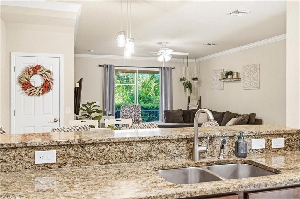 10034 Via Colomba Cir, Fort Myers, FL 33966 Photo