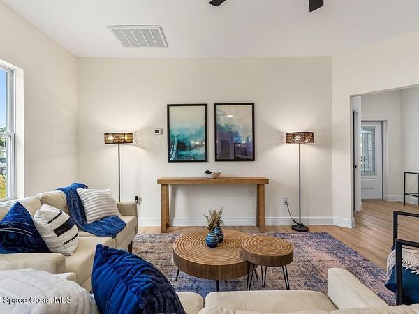 8236 104th Court , Vero Beach, FL 32967