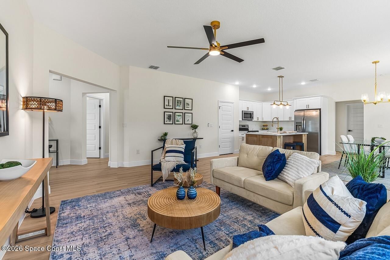 8236 104th Court , Vero Beach, FL 32967 Photo