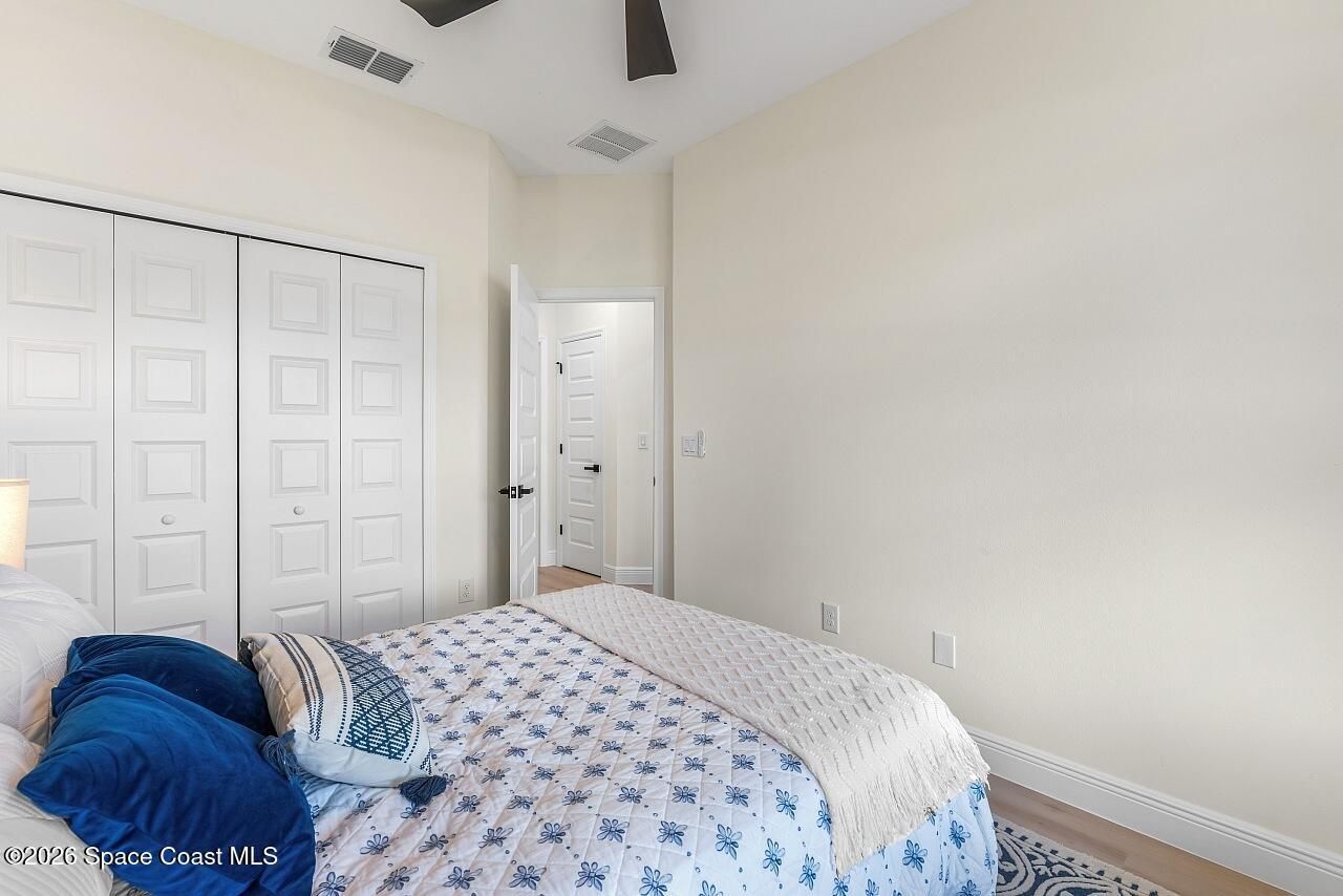 8236 104th Court , Vero Beach, FL 32967 Photo