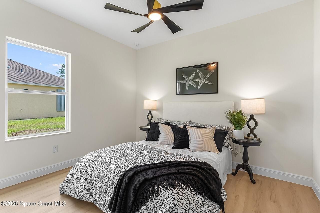8236 104th Court , Vero Beach, FL 32967 Photo