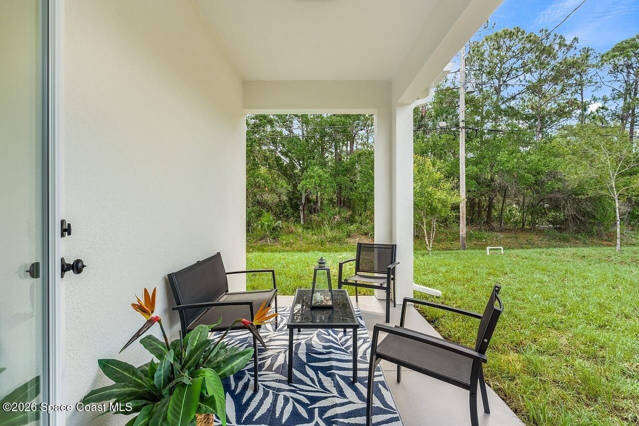 8236 104th Court , Vero Beach, FL 32967 Photo