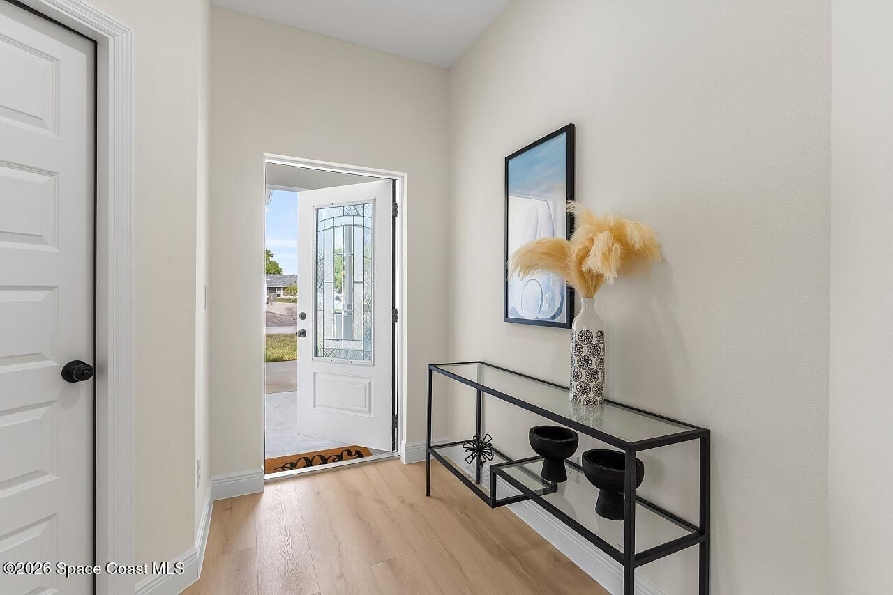 8236 104th Court , Vero Beach, FL 32967 Photo