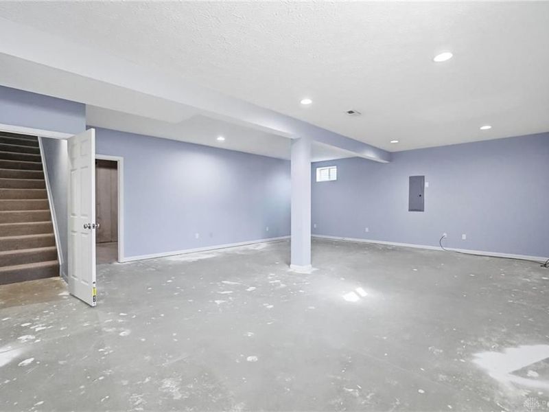 2090 Matt Way, Mad River Township, OH 45424 Photo 30
