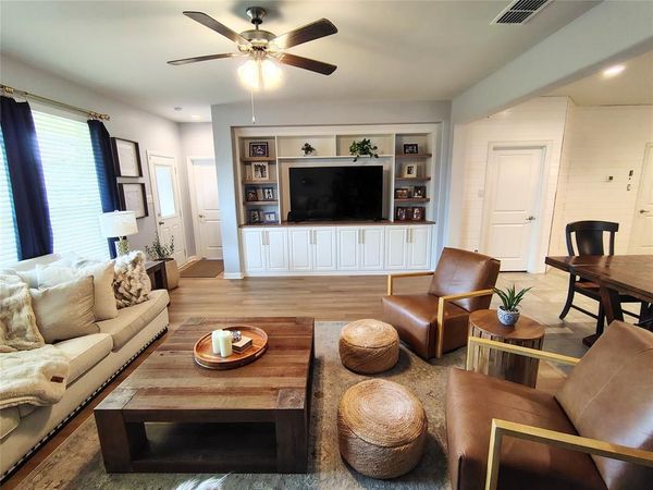 423 Regatta Lane, Azle, TX 76020