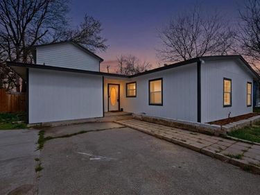 745 Clearwood Drive, Dallas, TX 75232