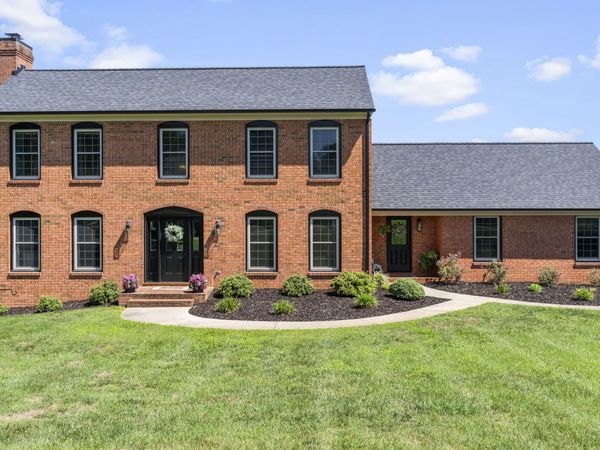 212 N North Branch RD, Bedford, VA 24523