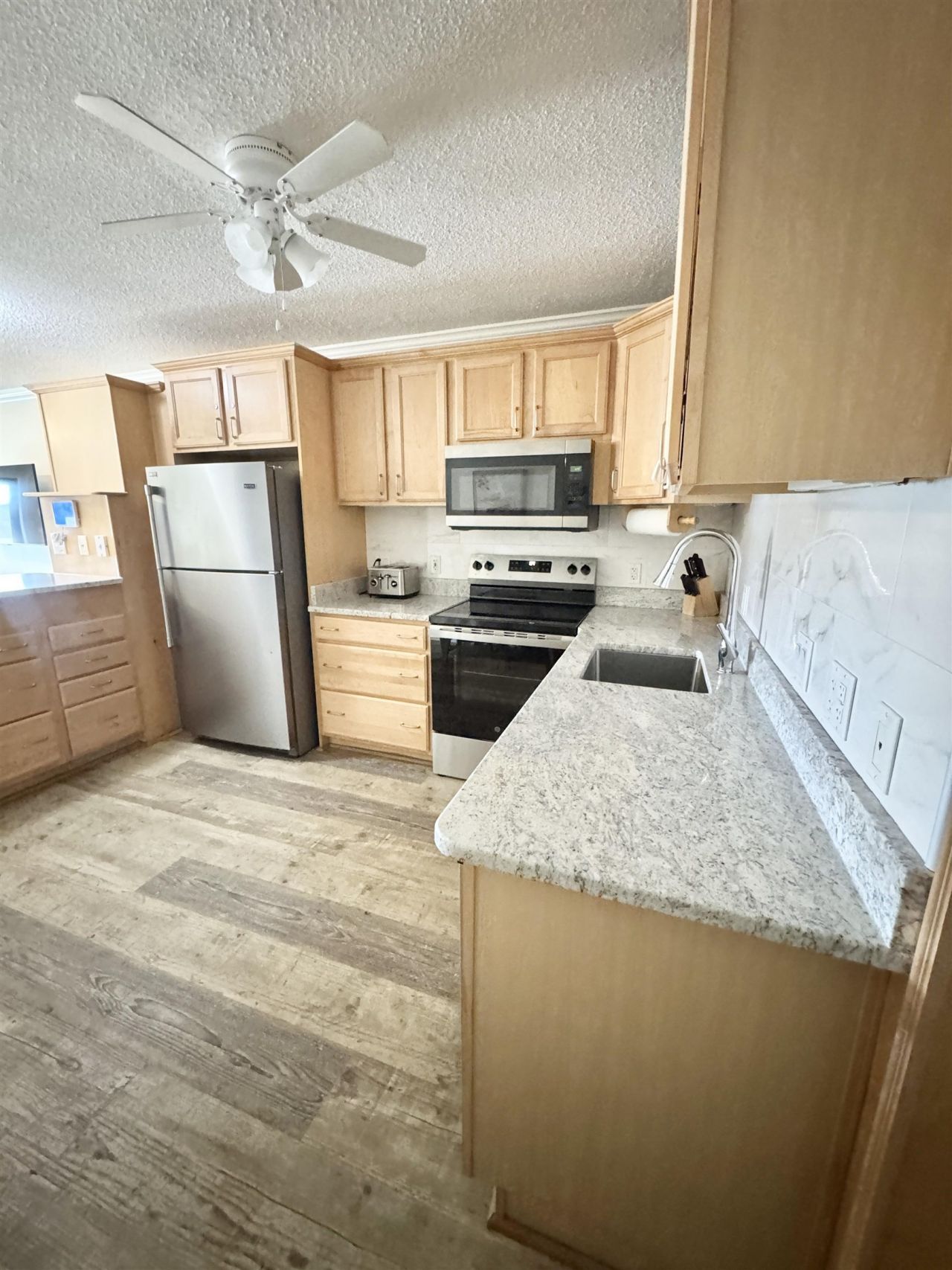 5601 N Ocean Blvd.  Photo 6