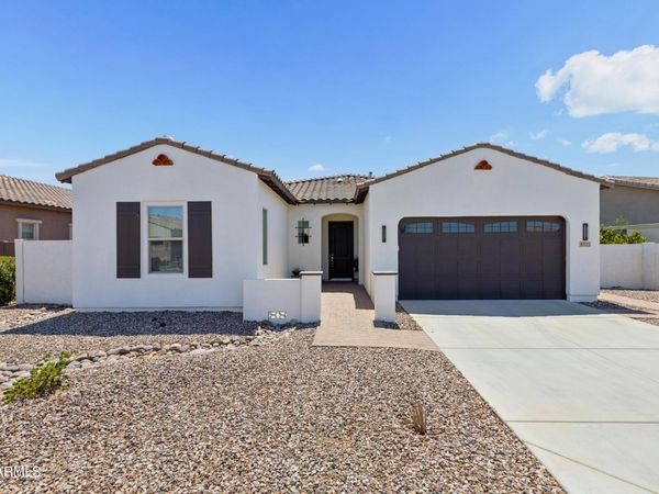 3325 E Coconino Dr Drive, Gilbert, AZ 85298