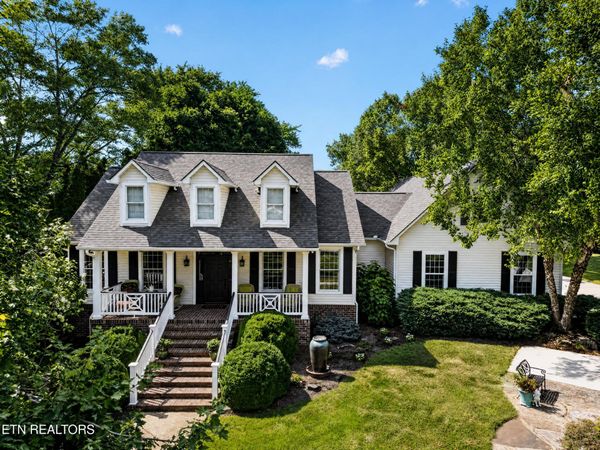 186 Lakeview Cove Drive, Loudon, TN 37774
