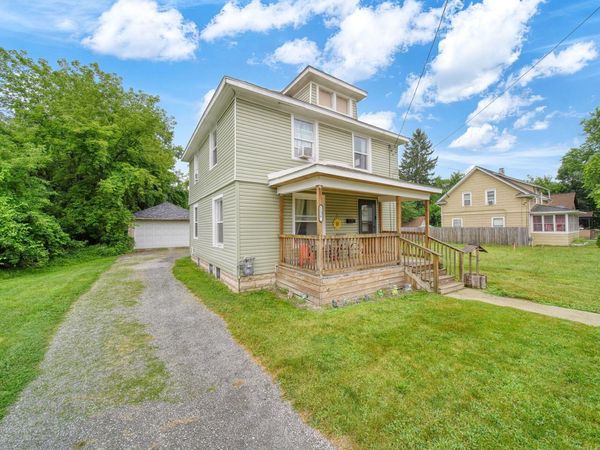 1136 Cooper Street, Jackson, MI 49202