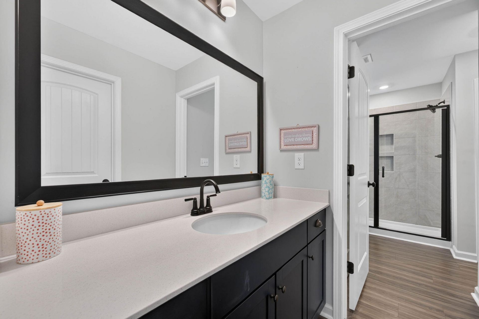 412 Rowley Lane Photo 81