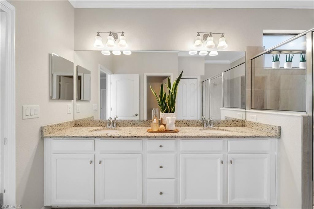19752 The Place Blvd, Estero, FL 33928 Photo