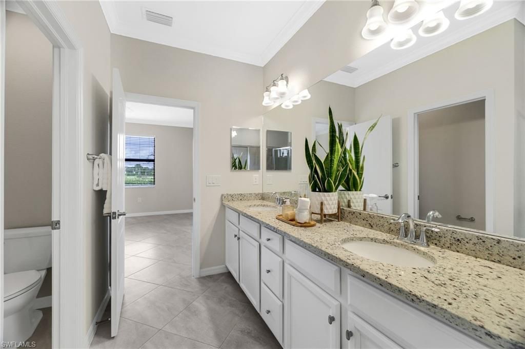 19752 The Place Blvd, Estero, FL 33928 Photo