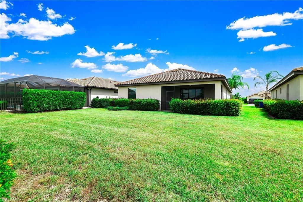 19752 The Place Blvd, Estero, FL 33928 Photo