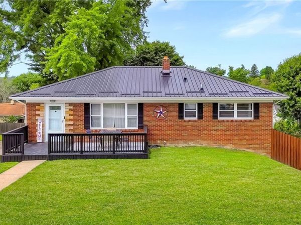 145 Pembroke Road , Steubenville, OH 43953
