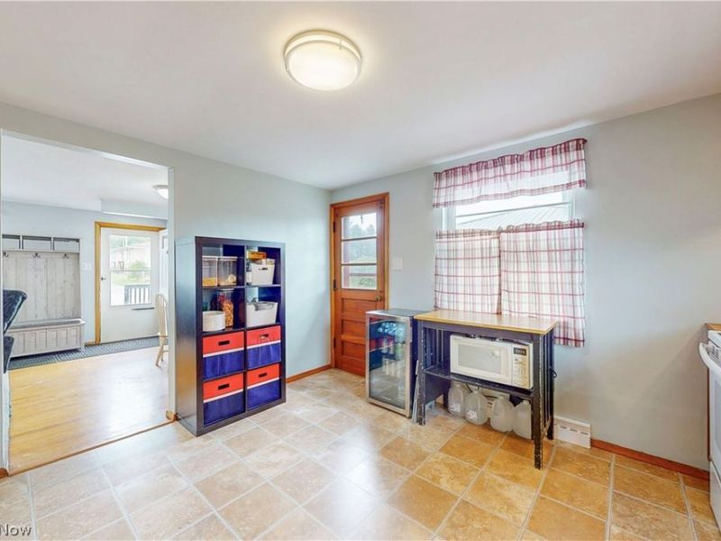 145 Pembroke Road , Steubenville, OH 43953 Photo 17