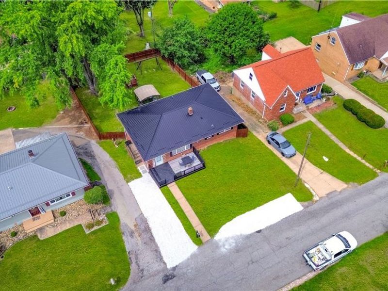 145 Pembroke Road , Steubenville, OH 43953 Photo 4