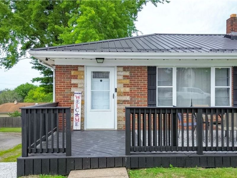 145 Pembroke Road , Steubenville, OH 43953 Photo 6