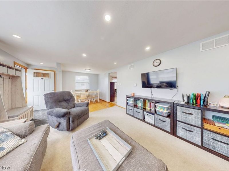 145 Pembroke Road , Steubenville, OH 43953 Photo 8