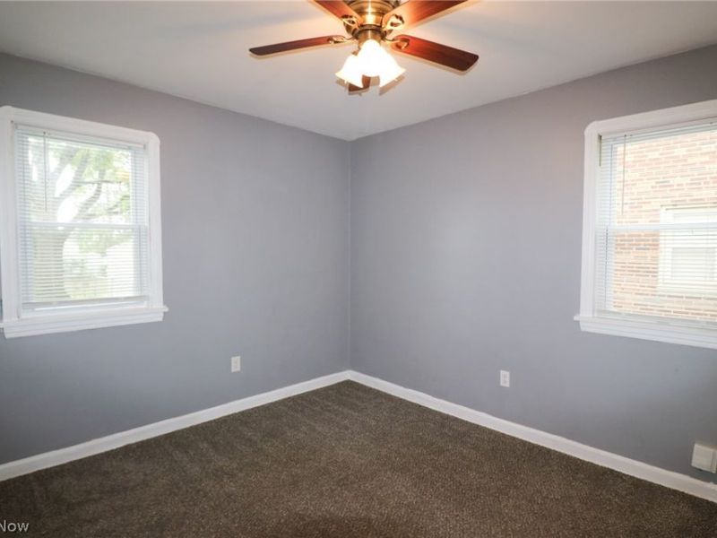 4509 Biddulph Avenue, Cleveland, OH 44144 Photo 12