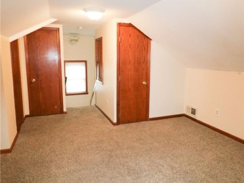 4509 Biddulph Avenue, Cleveland, OH 44144 Photo 15
