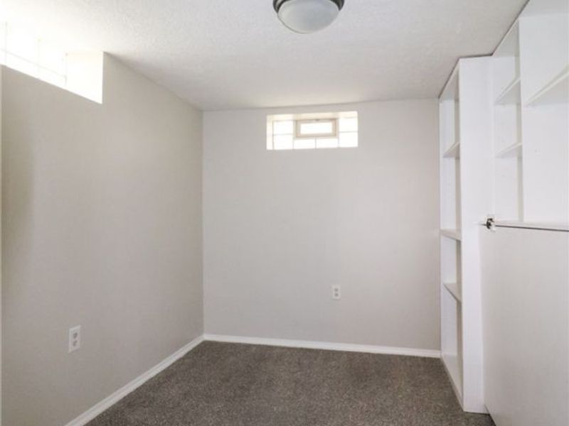 4509 Biddulph Avenue, Cleveland, OH 44144 Photo 22