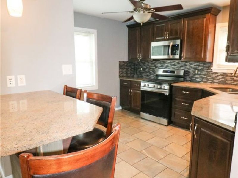 4509 Biddulph Avenue, Cleveland, OH 44144 Photo 9