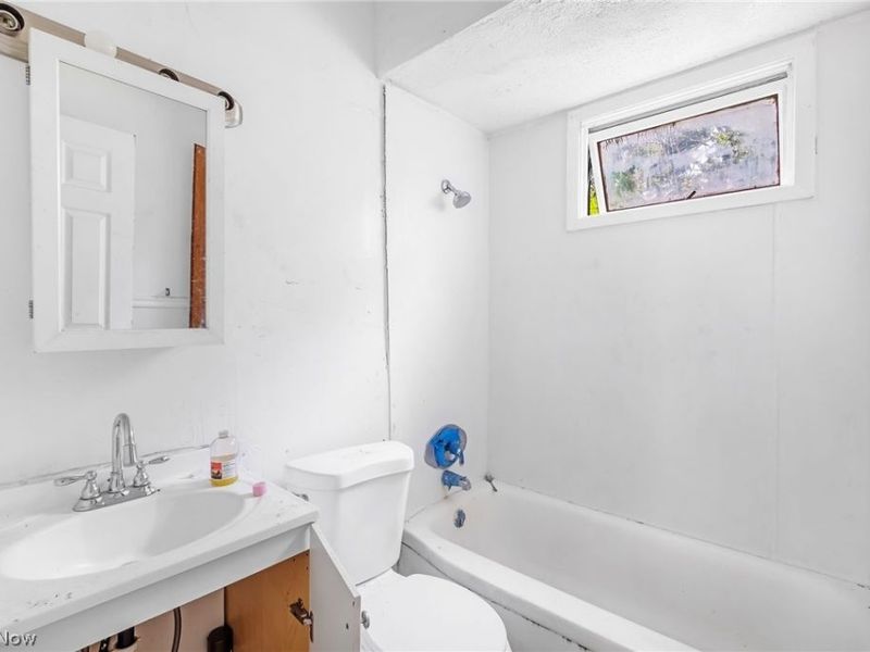 6302 Francis Avenue , Cleveland, OH 44127 Photo 13