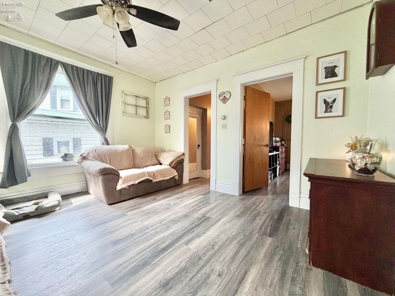 225 Broad Street, Bellevue, OH 44811 Photo 10
