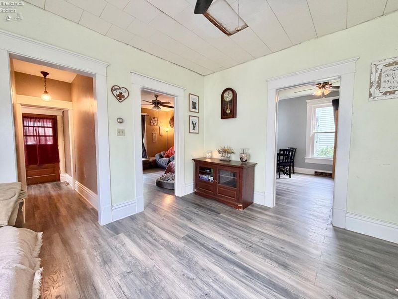 225 Broad Street, Bellevue, OH 44811 Photo 9