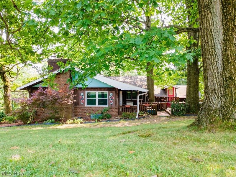 2912 Edelweiss Drive NW, Sugarcreek, OH 44681 Photo 1