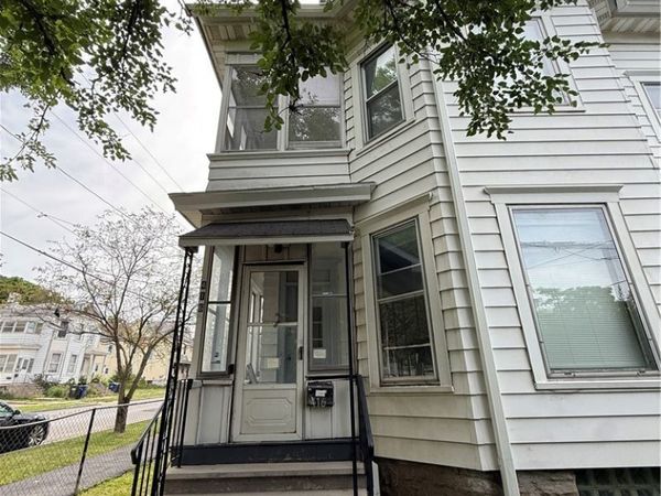 416 Danforth Street , Unit 1F, Syracuse, NY 13208