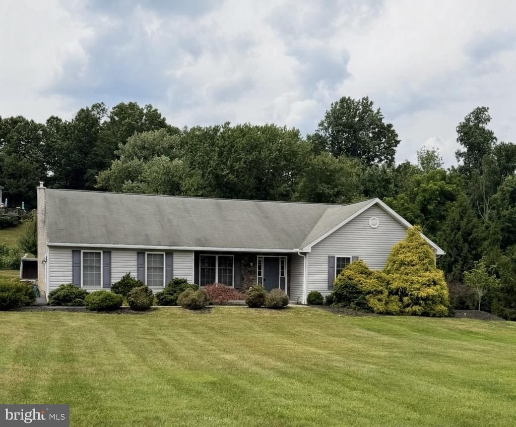 44 BEAVER VALLEY COURT , BIRDSBORO, PA 19508
