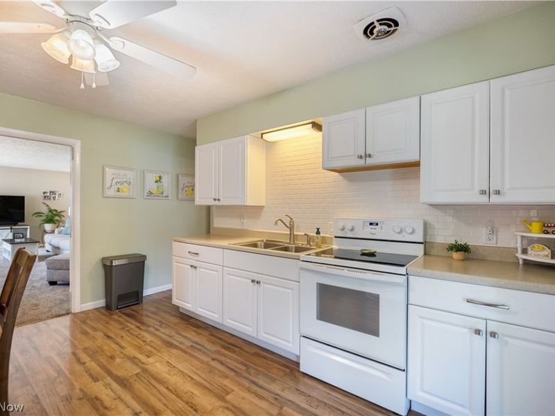 317 S Rockhill Avenue , Alliance, OH 44601 Photo 13