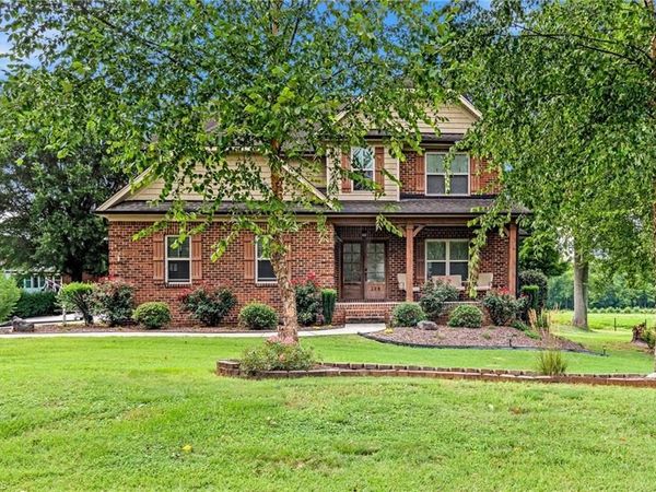 128 Meadow Brook Court, Advance, NC 27006