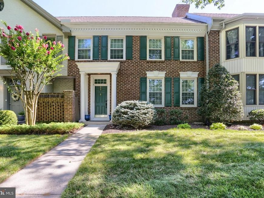 49 Devonshire Square, Mechanicsburg, PA 17050 Main Photo