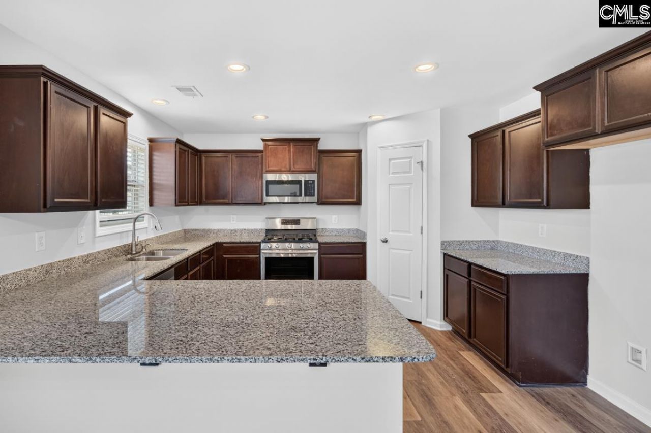 635 Cheehaw Avenue  Photo 9