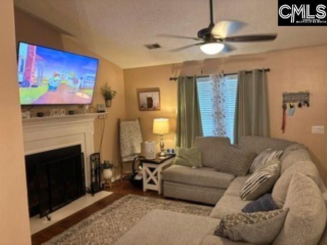 80 Brentwod Drive  Photo 5