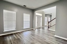523 Whitewater Drive photo 4