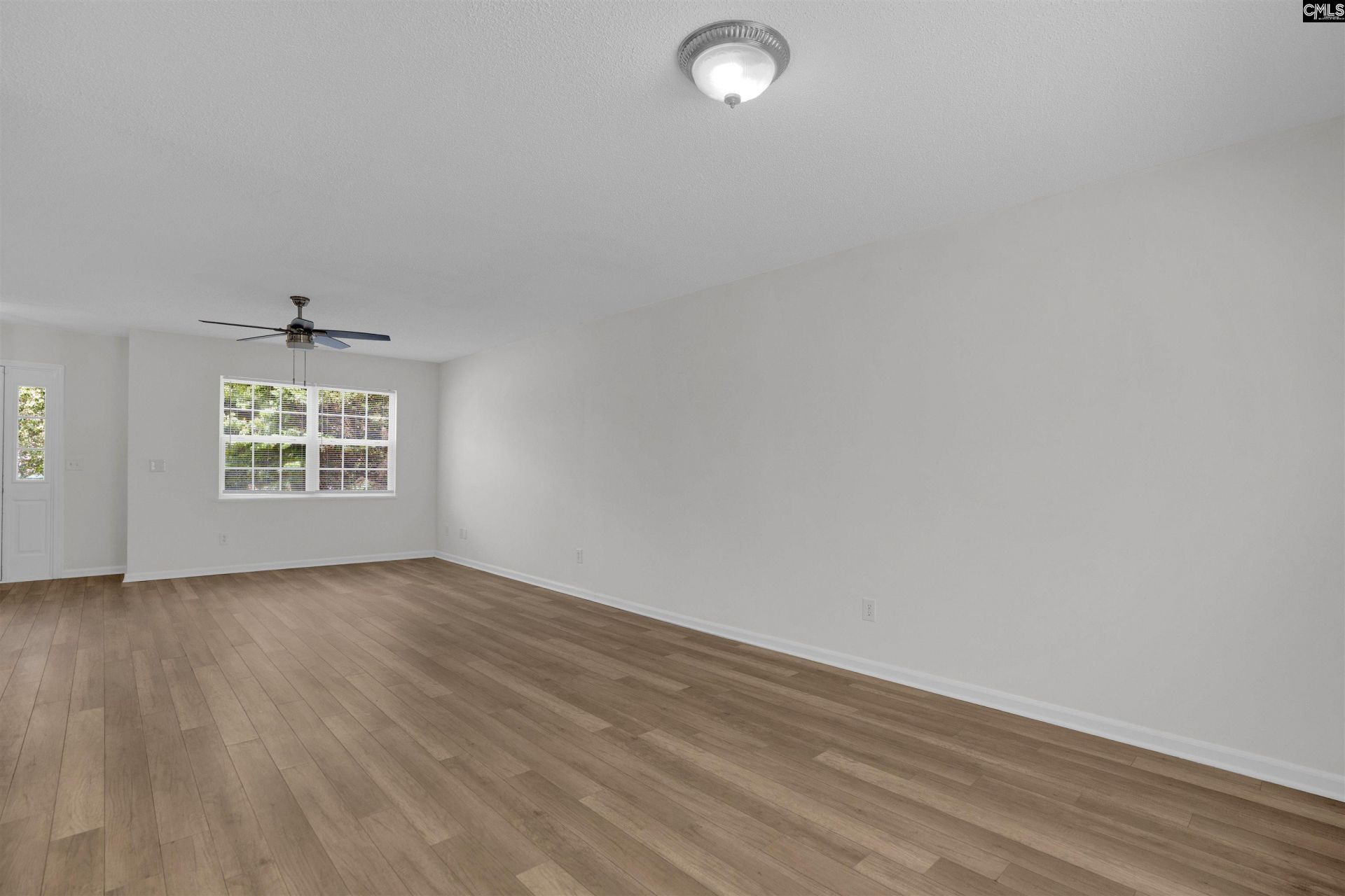 205 Drayden Court  Photo 11