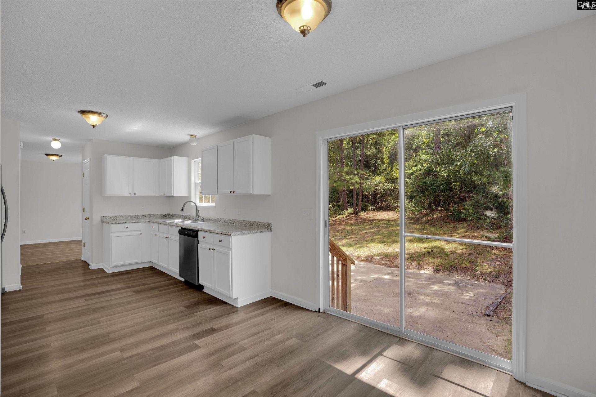 205 Drayden Court  Photo 18