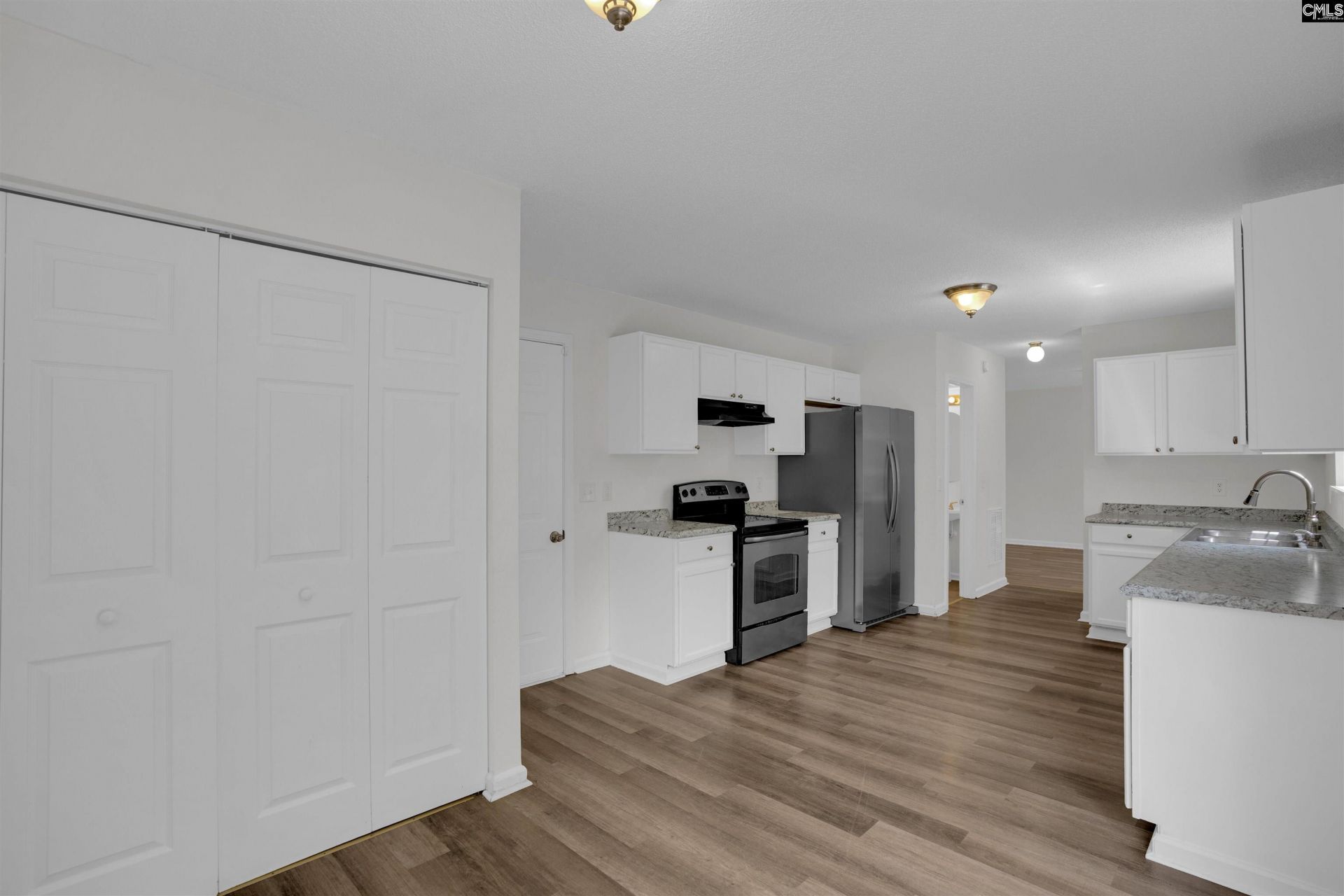 205 Drayden Court  Photo 19