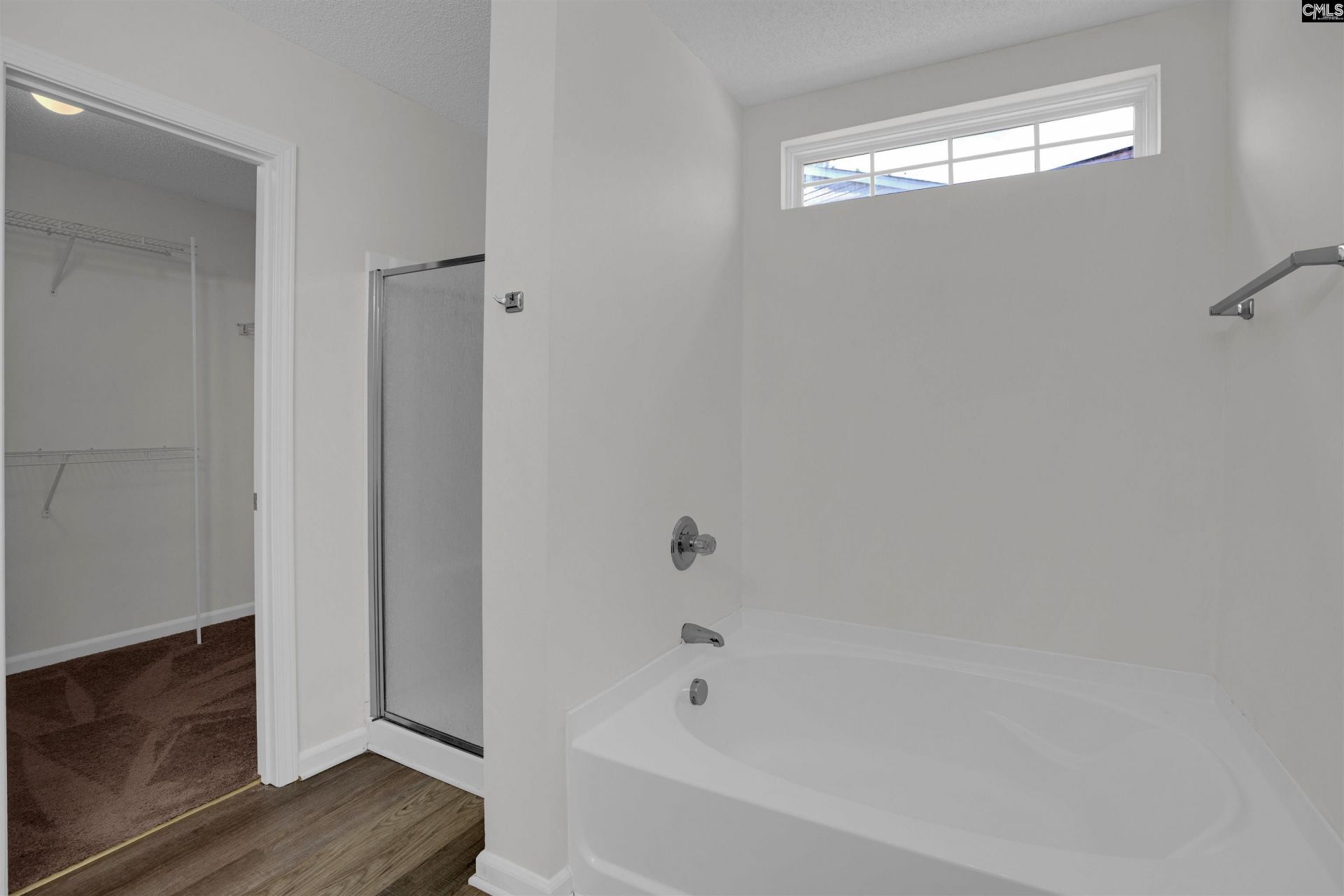 205 Drayden Court  Photo 25