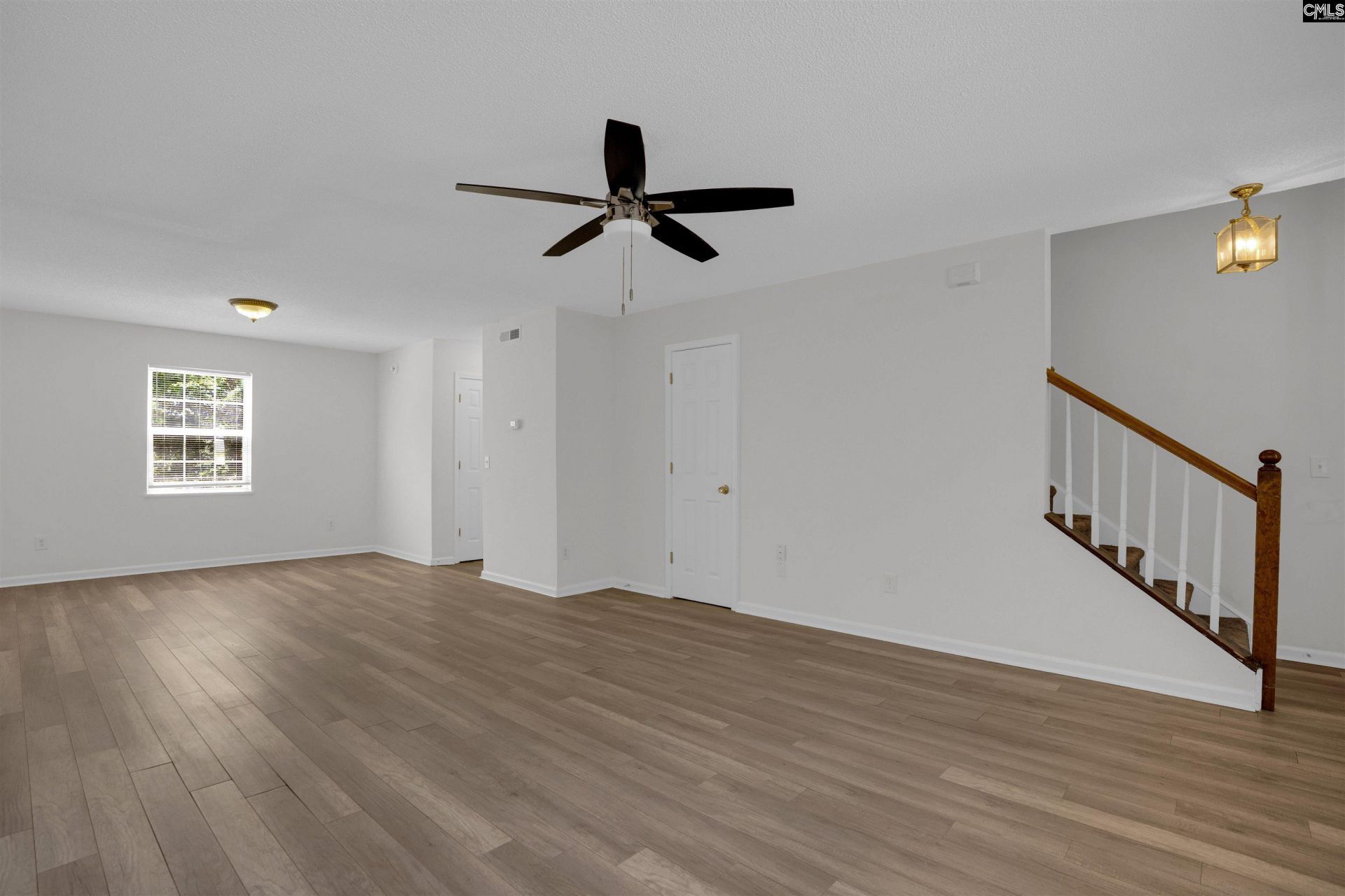 205 Drayden Court  Photo 7