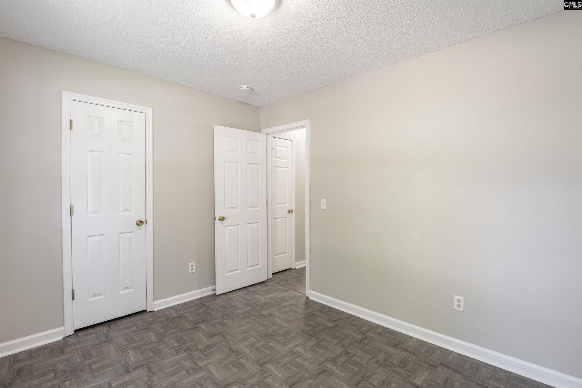 208 Turning Leaf Drive  Photo 18