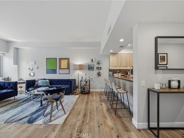7135 Hollywood Boulevard, Unit 405, Hollywood, CA 90046